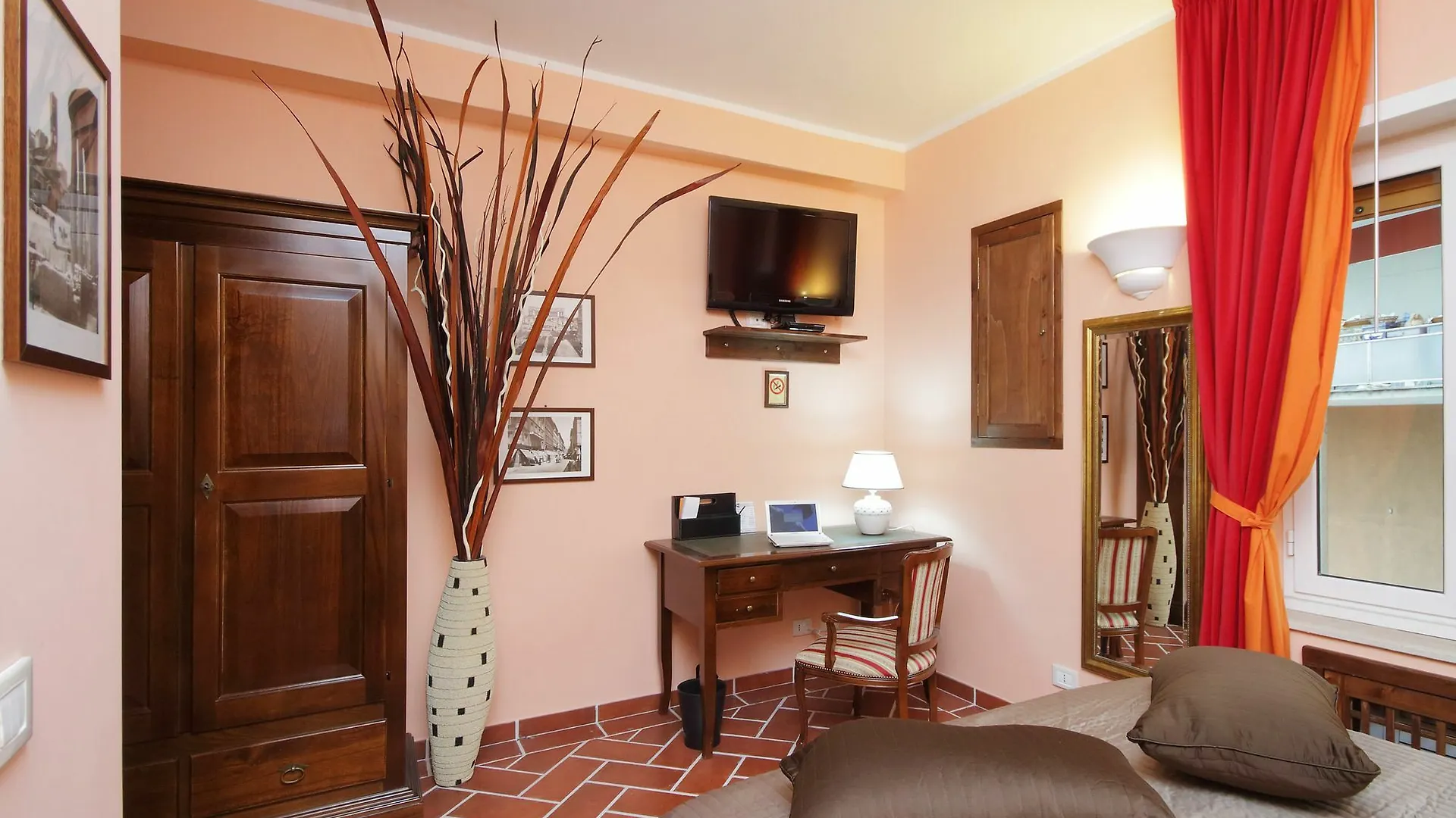 Hotel Lillihouse Roma Italia