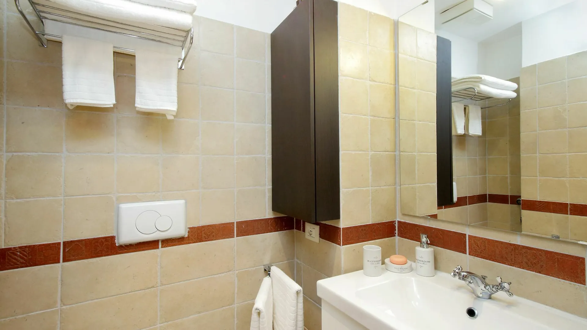 Hotel Lillihouse Roma